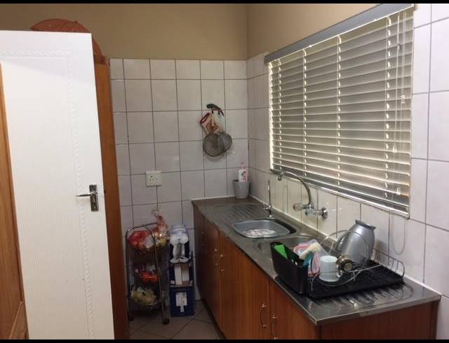 4 BEDROOM HOUSE TO LET IN SAFARI GARDENS